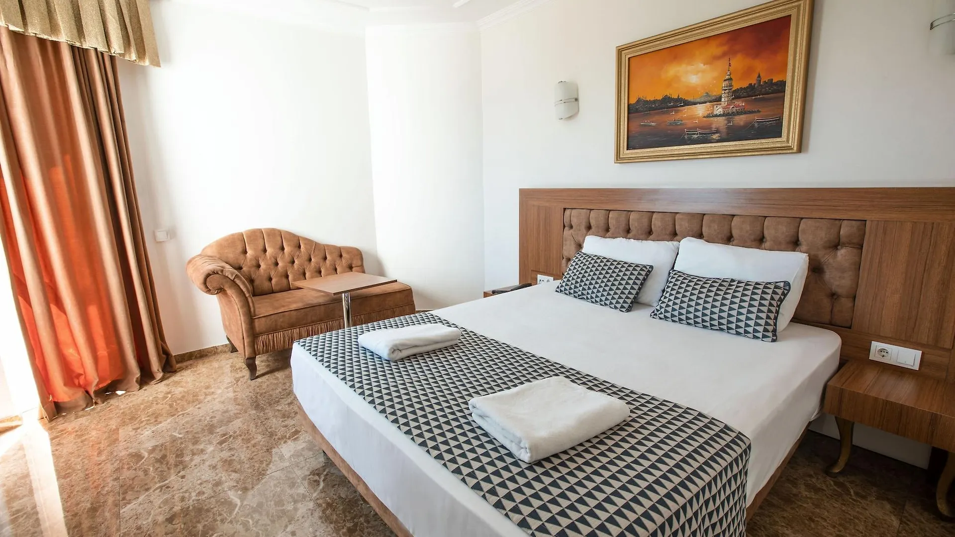 Kristal Beach Hotel Antalya