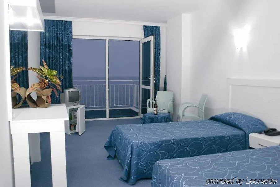 Kristal Beach Hotel Antalya 3*,